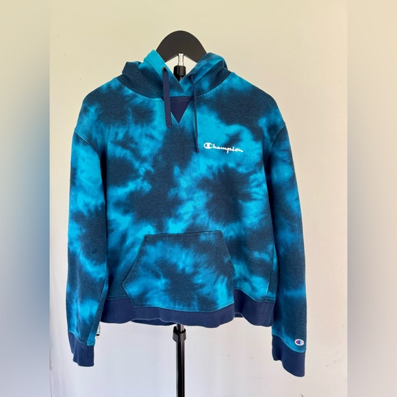 Champion Vibrant Blue Tie-Dye Sweatshirt - Women’s Large - Picture 1 of 2